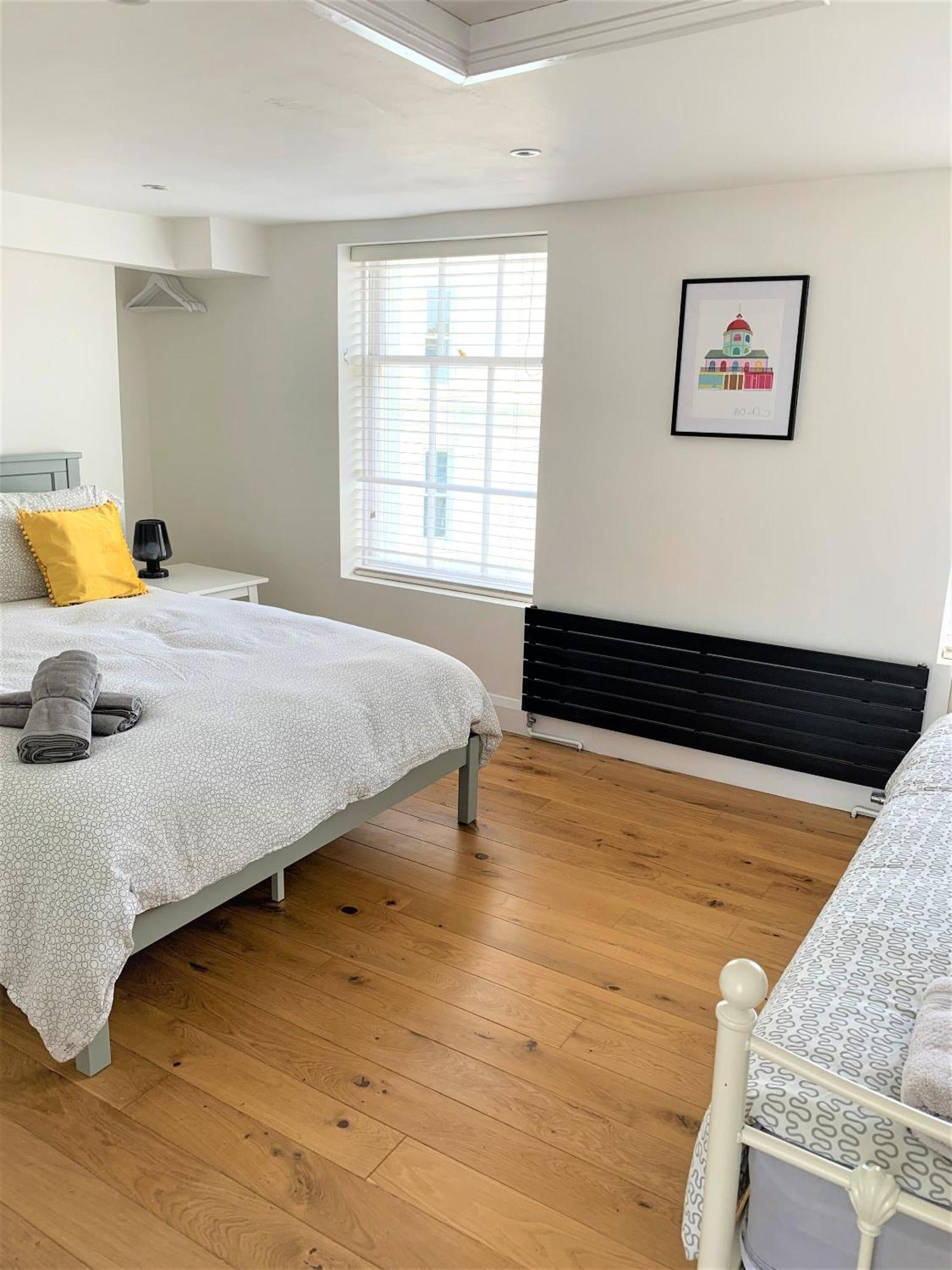 Warwick House - Stunning House With Terrace And Sea Views, Sleeps 11 Villa Worthing Exterior photo